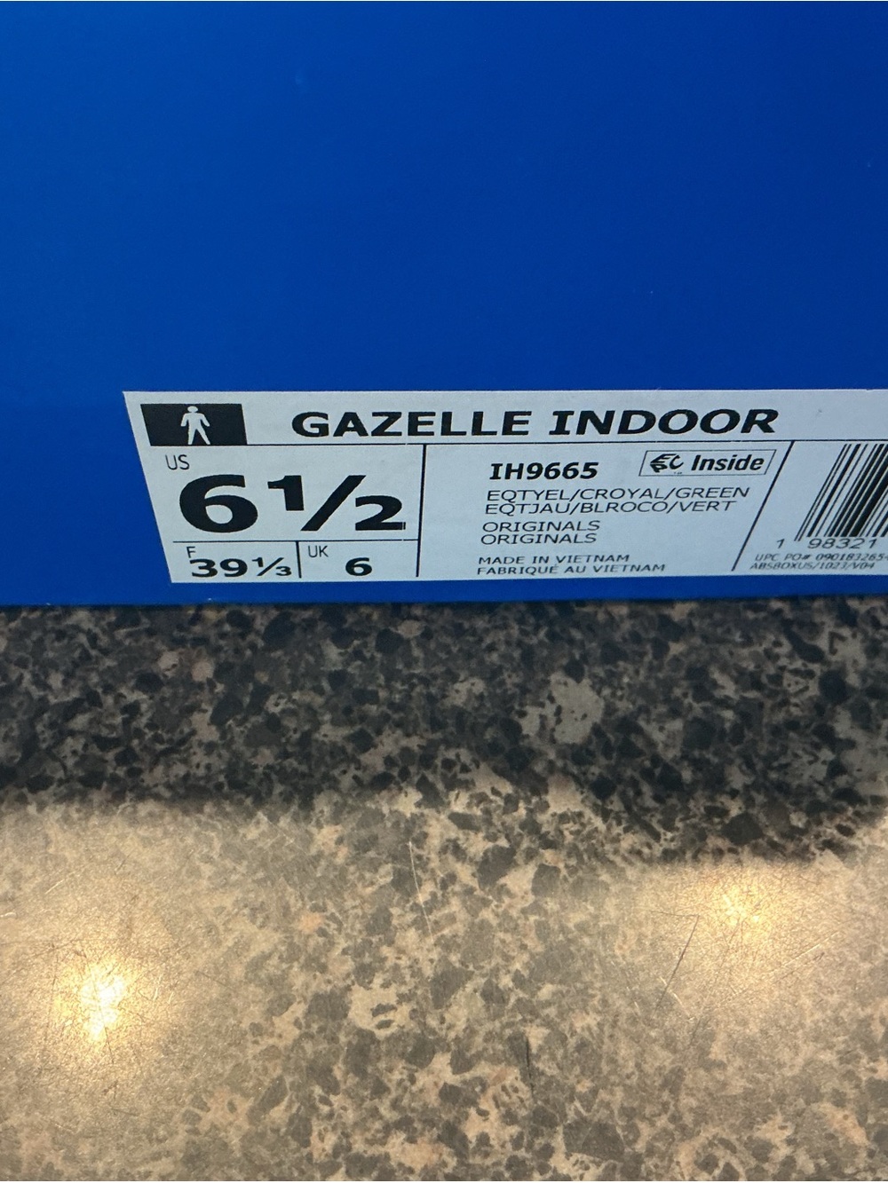 adidas gazelle indoor FIFA IQ9665 youth 6.5 women’s 7.5 green laces - Picture 8 of 8